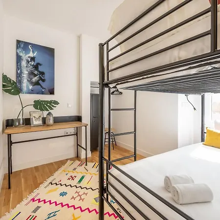 Guestready - Colourful And Modern Lxfactory شقة *