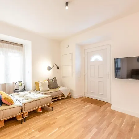 Guestready - Colourful And Modern Lxfactory Apartment *